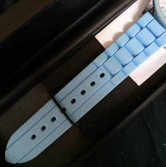 Cinderella disney blue silver watch new in box - Picture 8 of 12